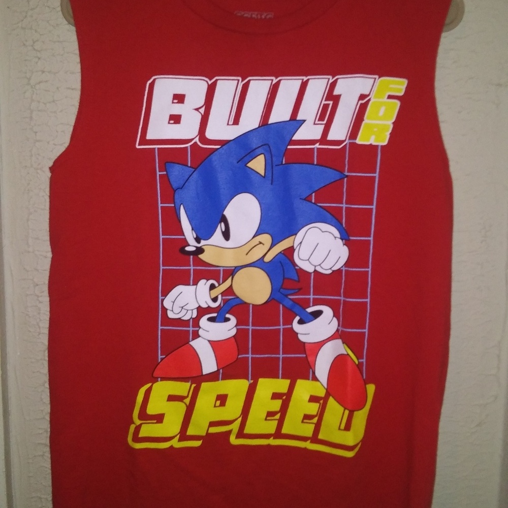Sonic the hedgehog boys "built for speed" shirt XL